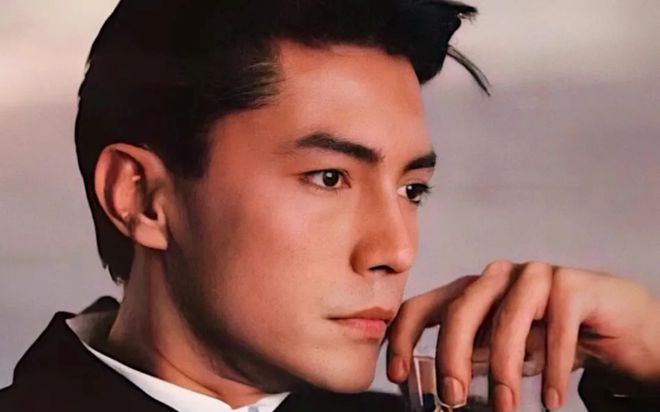 “亚洲第一美男”尊龙12年后现状曝光：发福变丑无妻无子。
